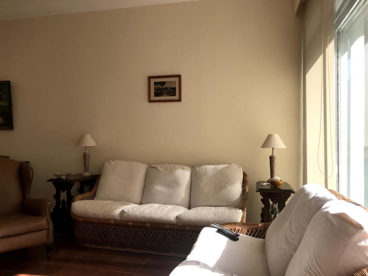 Apartmán Pitangueiras, Frente Ao Mar Com Servico De Praia Guarujá Exteriér fotografie